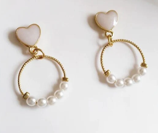 Round Earrings - Heart & Pearl